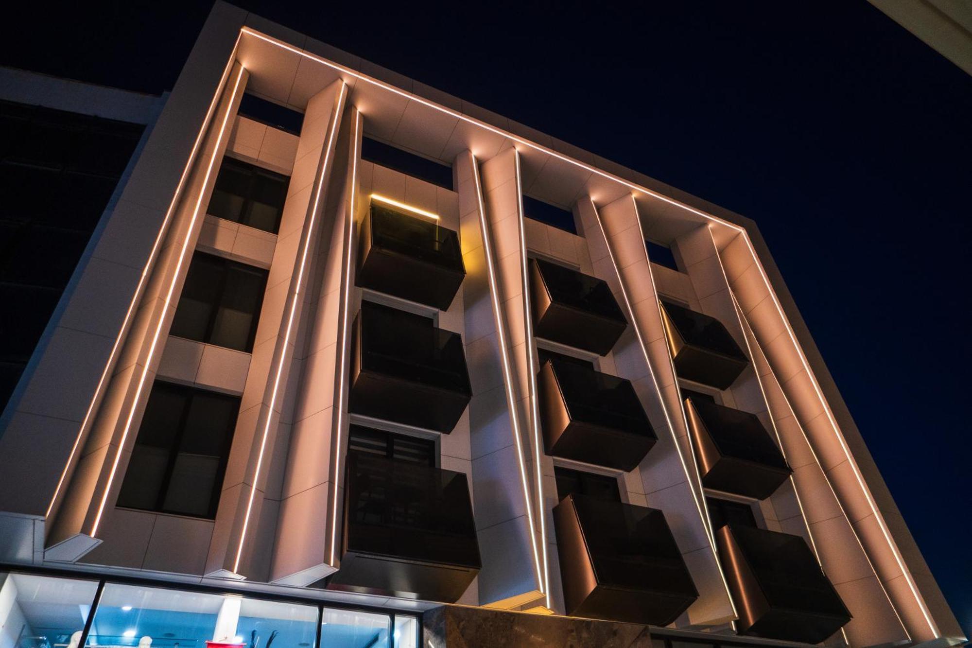 Raam Luxury Suites Larnaka Exterior foto